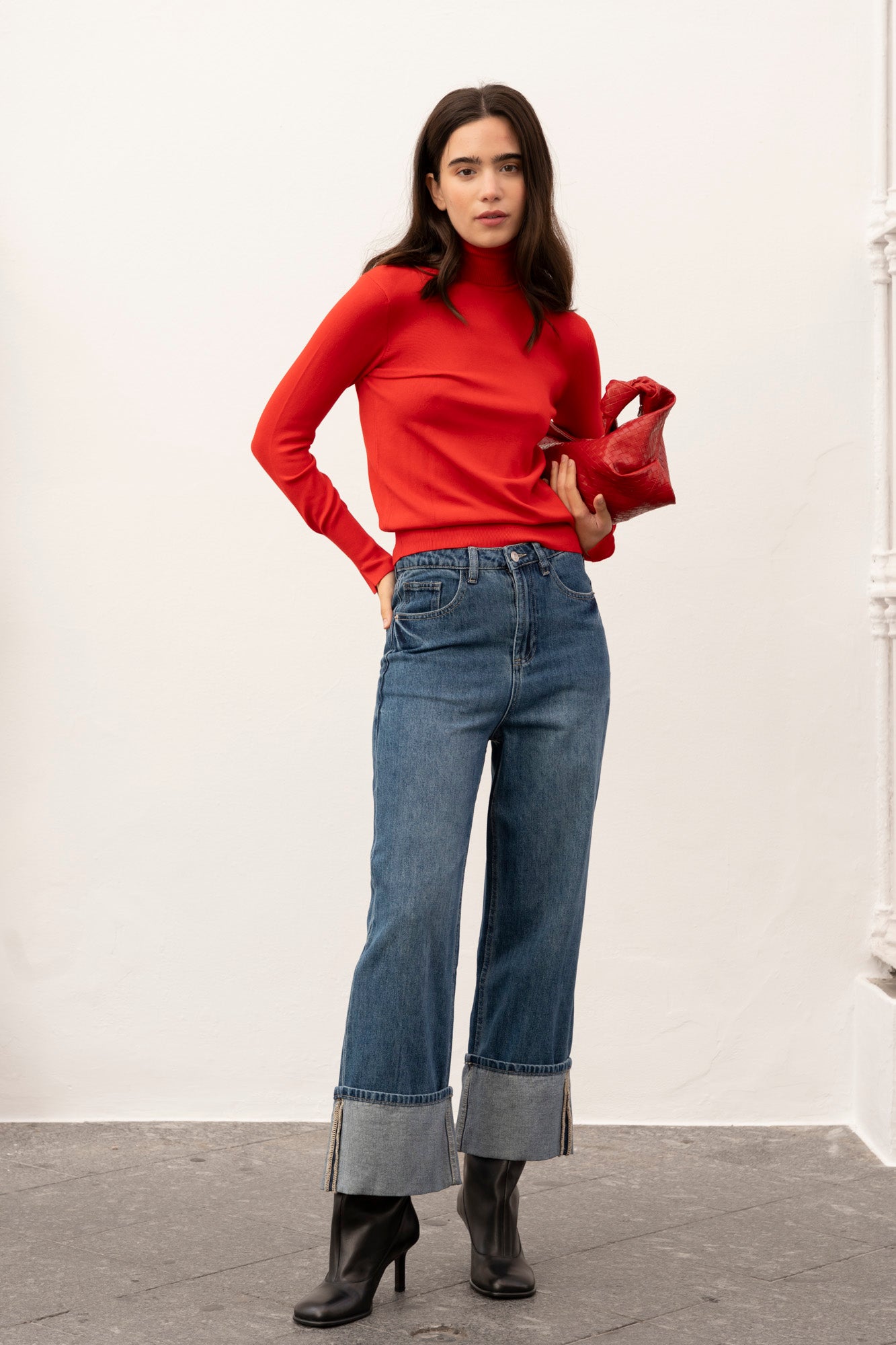BASIC HIGH NECK SWEATER