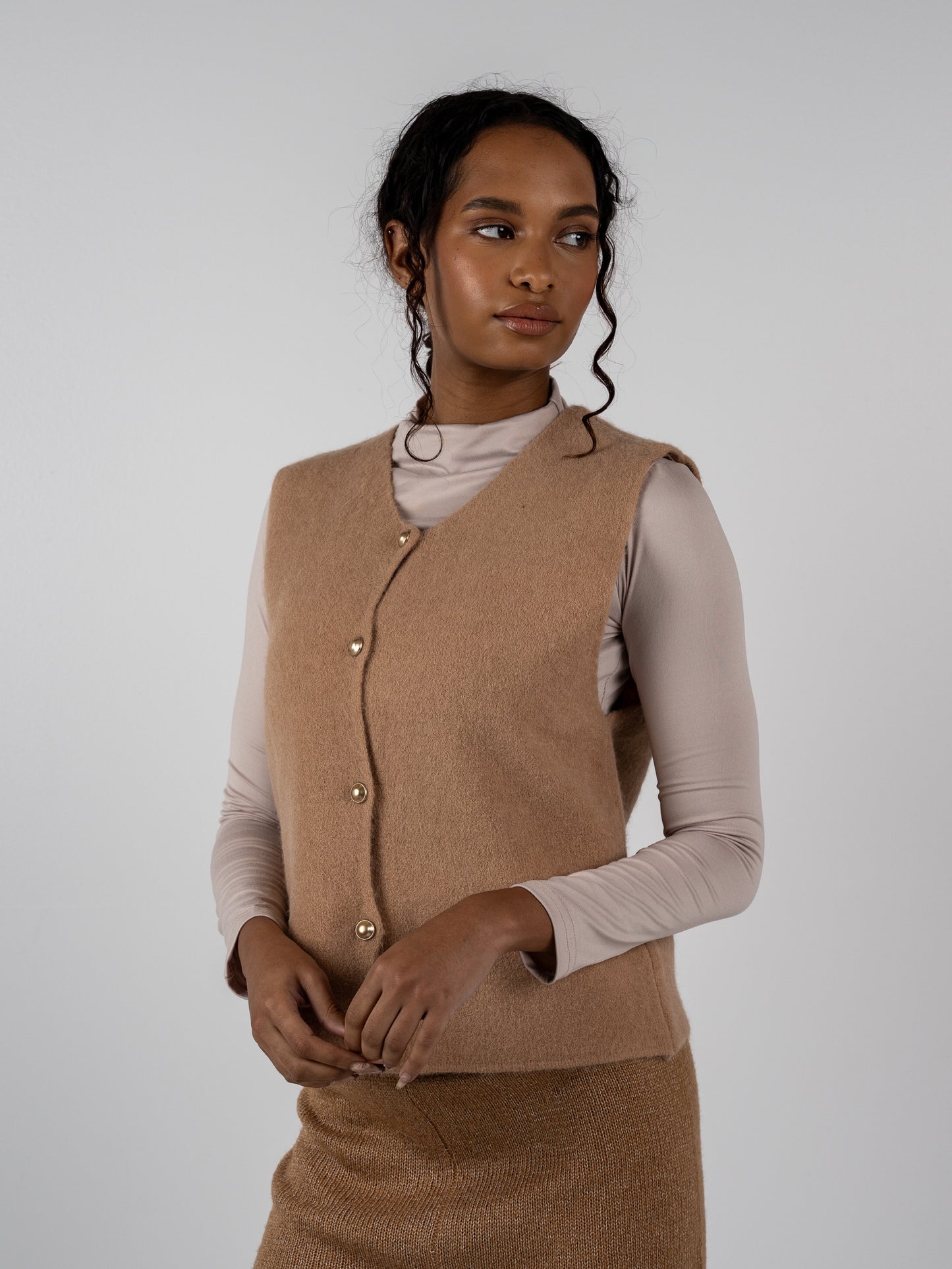 BASIC HIGH NECK TOP