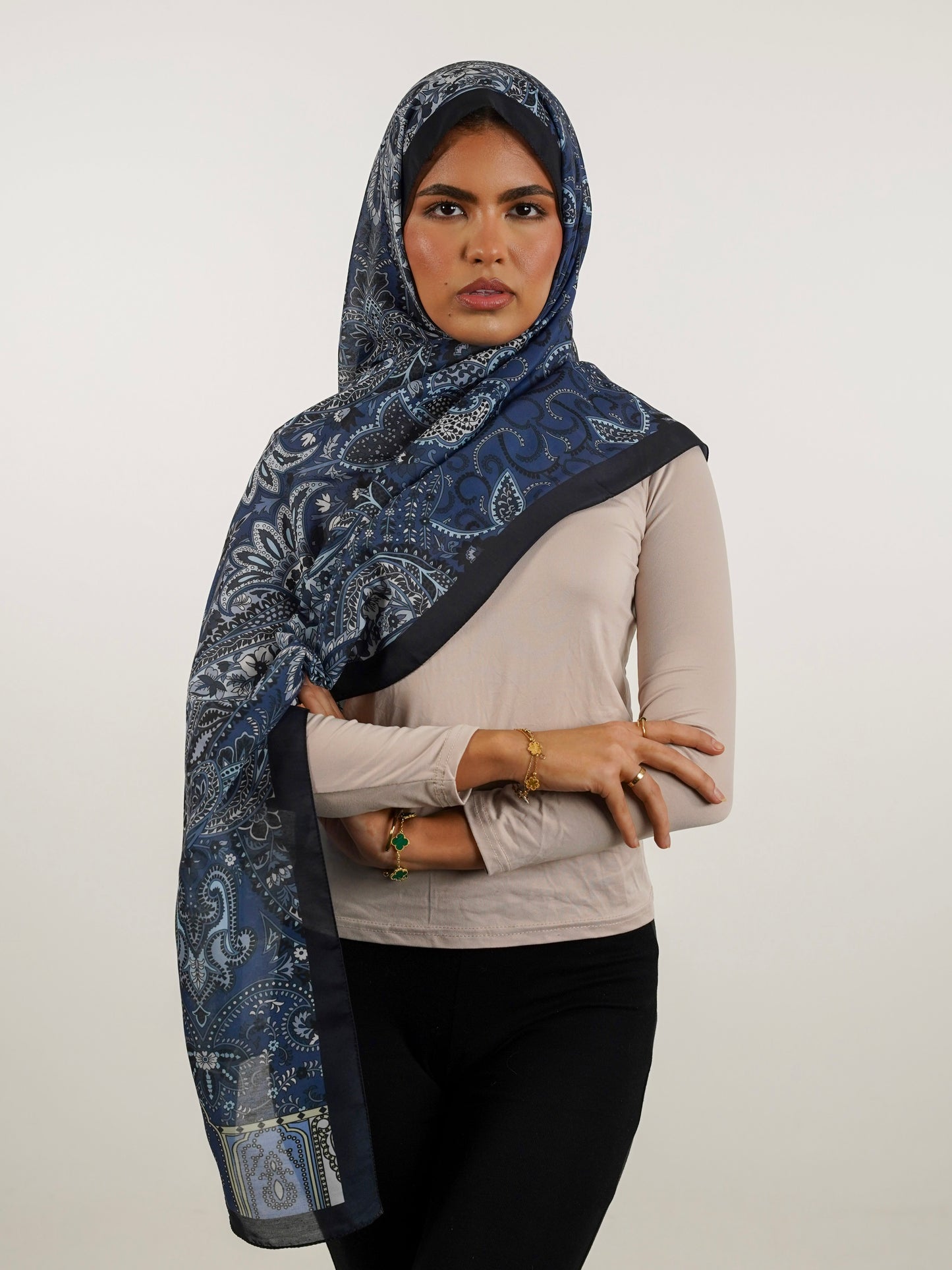 ETHNIC PRINT SCARF