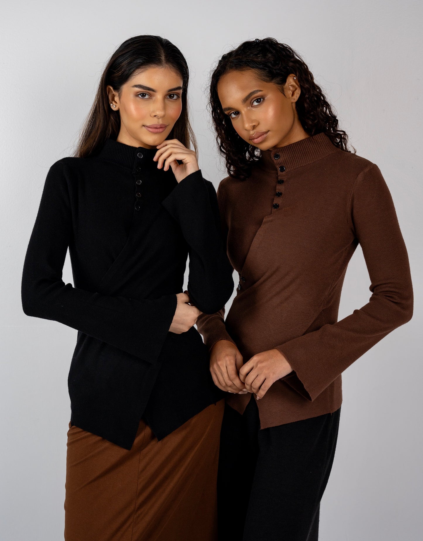 ASYMMETRIC KNIT TOP