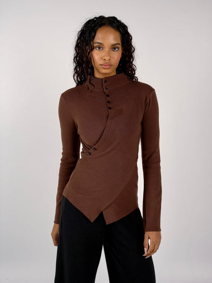 ASYMMETRIC KNIT TOP