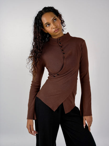 ASYMMETRIC KNIT TOP